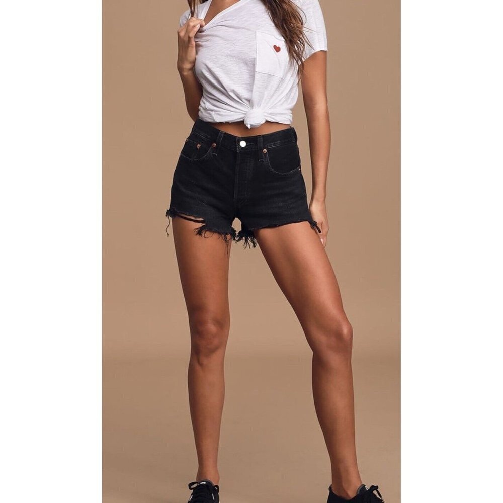 LEVI'S Womens 501 High-Rise Button Fly Cut-off Jean Shorts Size 31 NWTS New Q - Picture 2 of 12